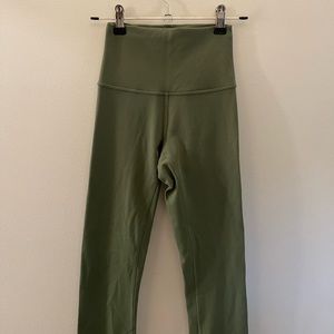 Wunder Train High-Rise Tight 25"